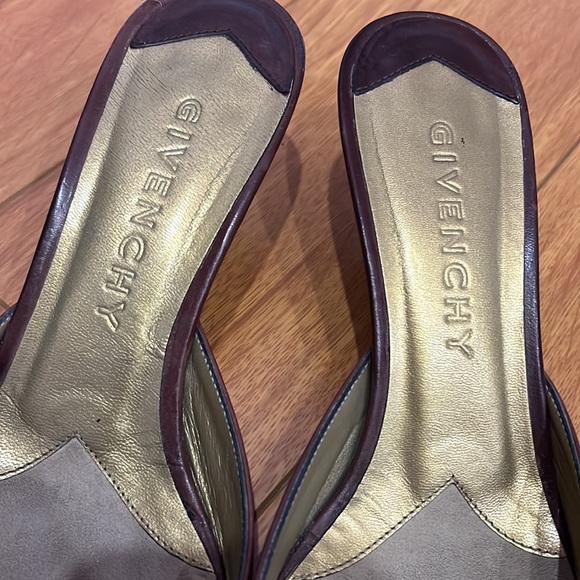 Authentic Givenchy kitten heels - Picture 2 of 4